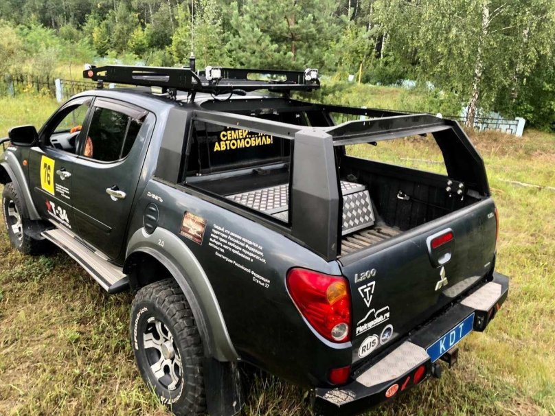 Mitsubishi l200 экспедиционный