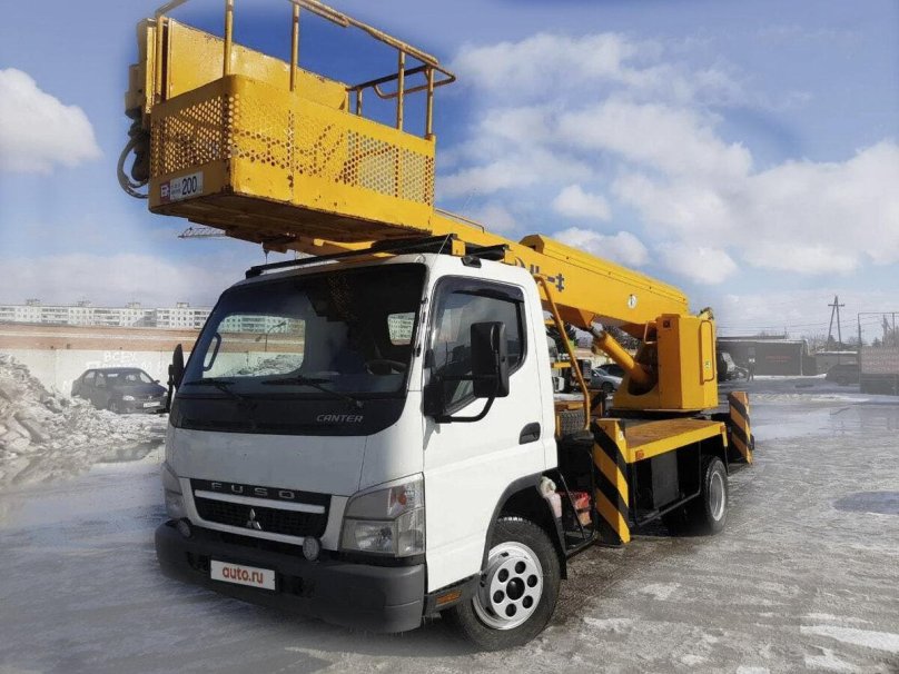 Mitsubishi Fuso автовышка