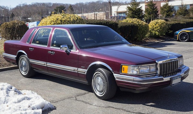 Линкольн Town car 1990