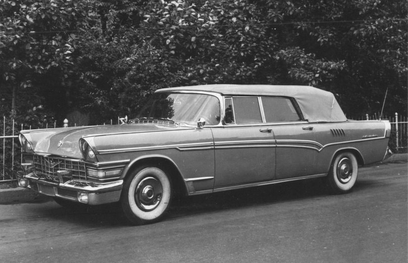 ЗИЛ 111 Фаэтон