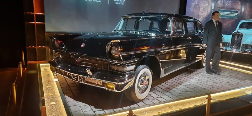 ЗИЛ-111а +Хрущев