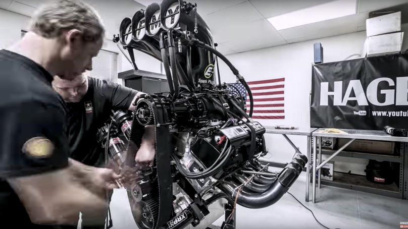 Top fuel Dragster engine