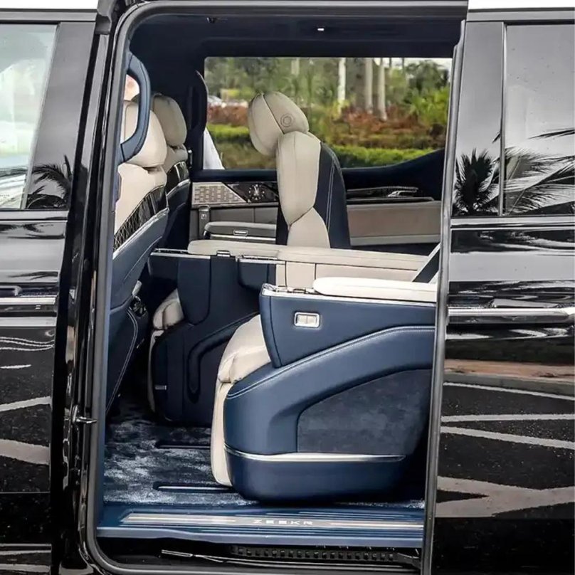 Zeekr микроавтобус