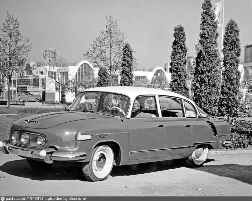 Автомобиль Татра 603