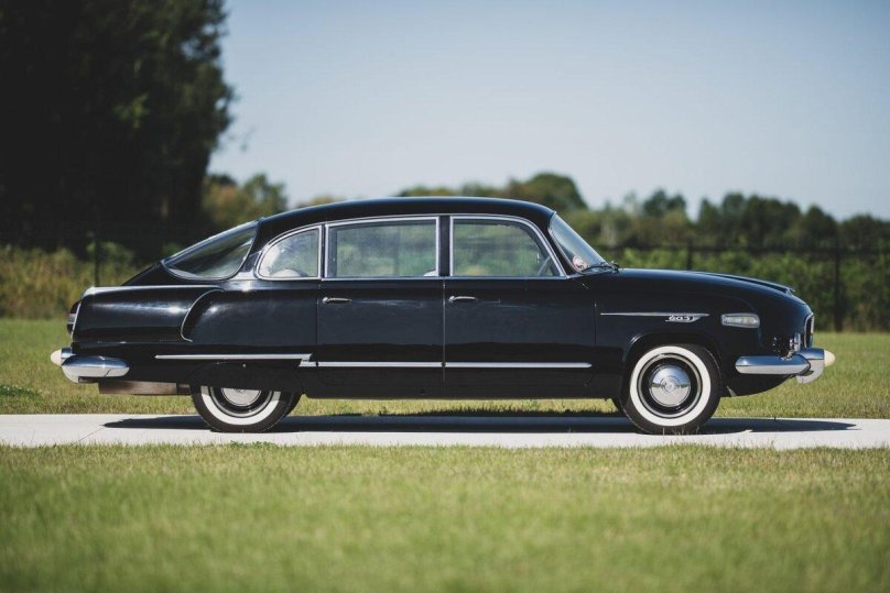 Татра седан