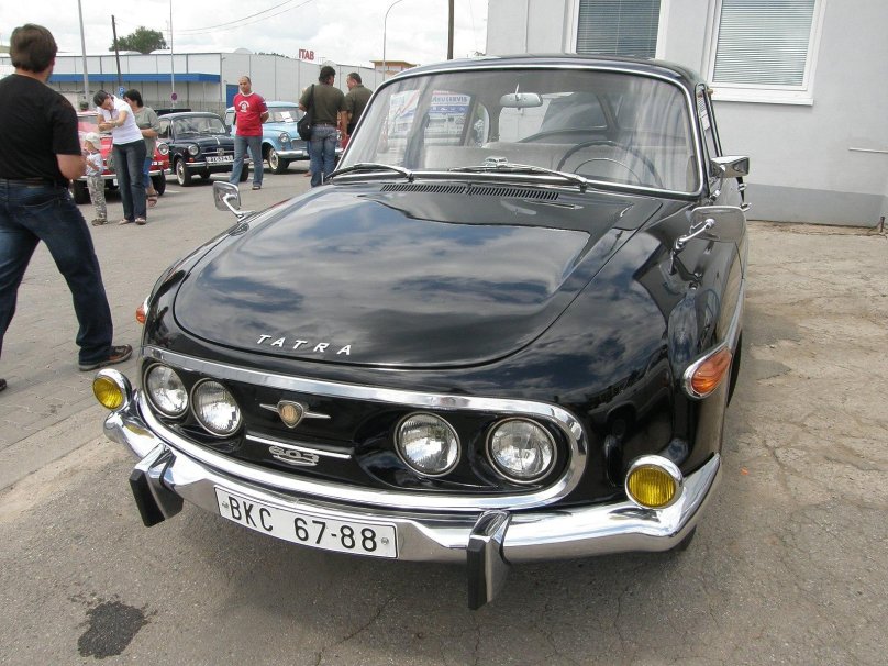 Tatra 603 v8
