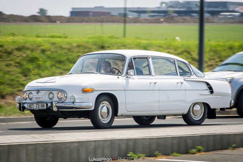 Tatra 603 t2 1968 Foxtoys