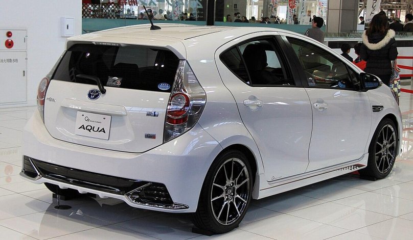 Toyota Aqua GS