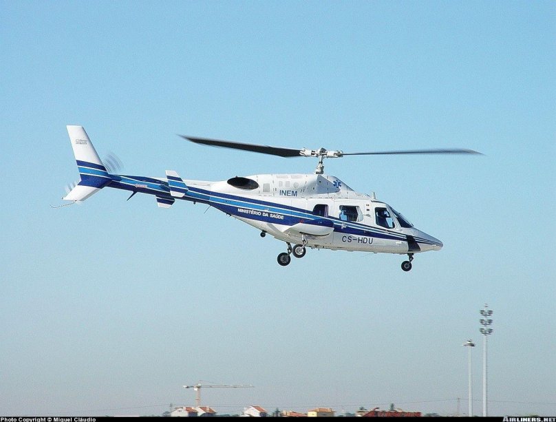 Вертолет Белл 222