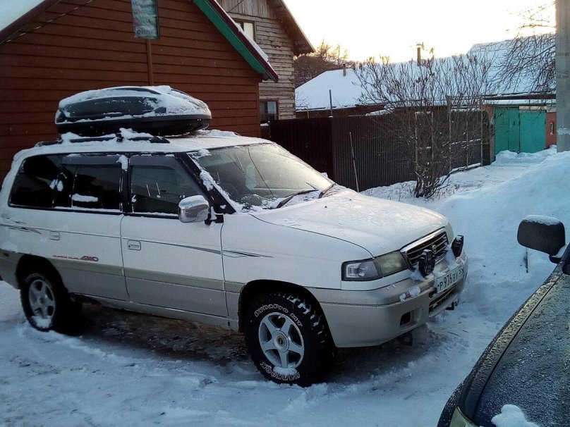 Мазда МПВ Эфини 1996г