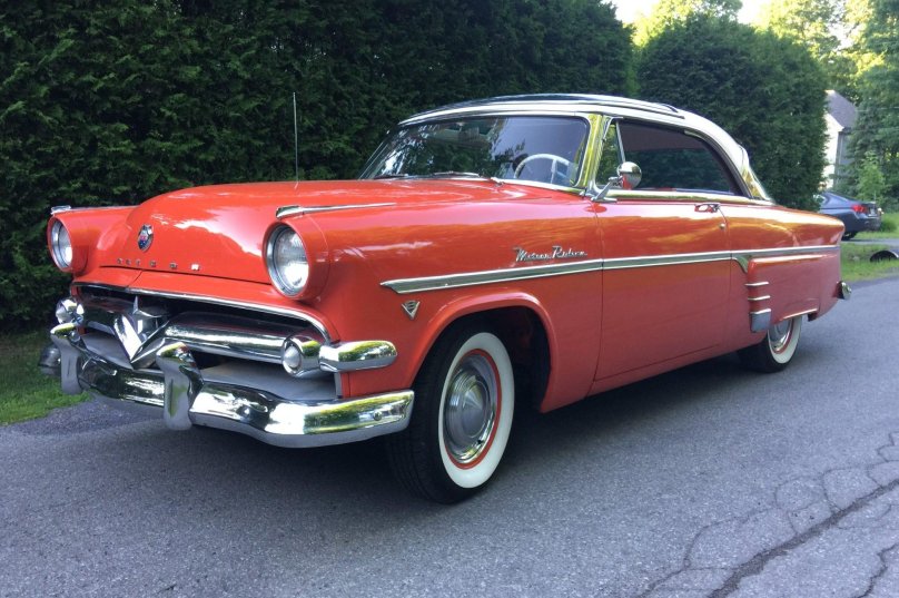 1957 Canadian Ford Meteor Rideau 500 sedan