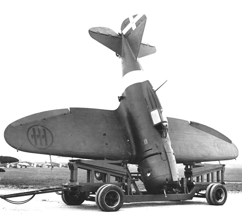 Re2000 истребитель