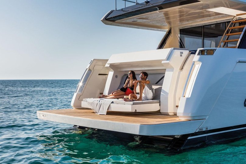 Яхта Феретти