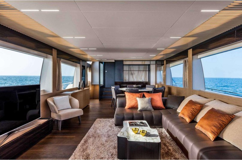 Яхта Феретти 780