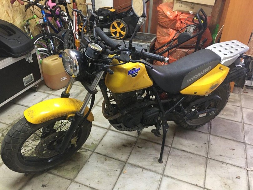 Hyosung RT 125 Karion Yamaha