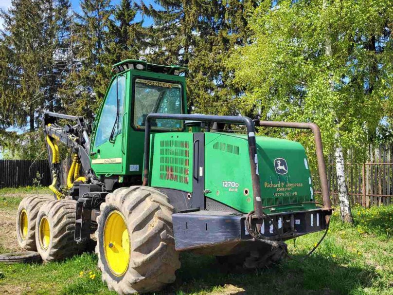 Форвардер Амкодор 2661