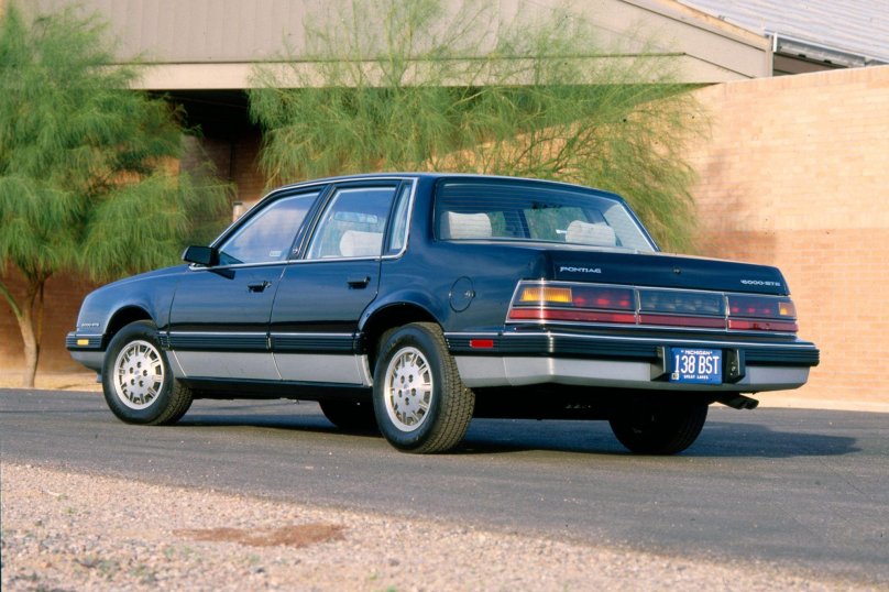 Понтиак 6000 Ste