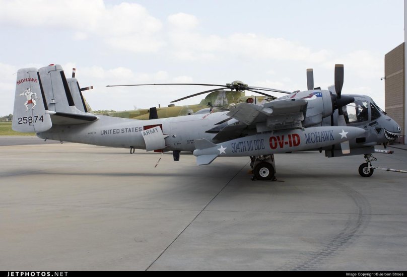 Ov-1d Mohawk кабина