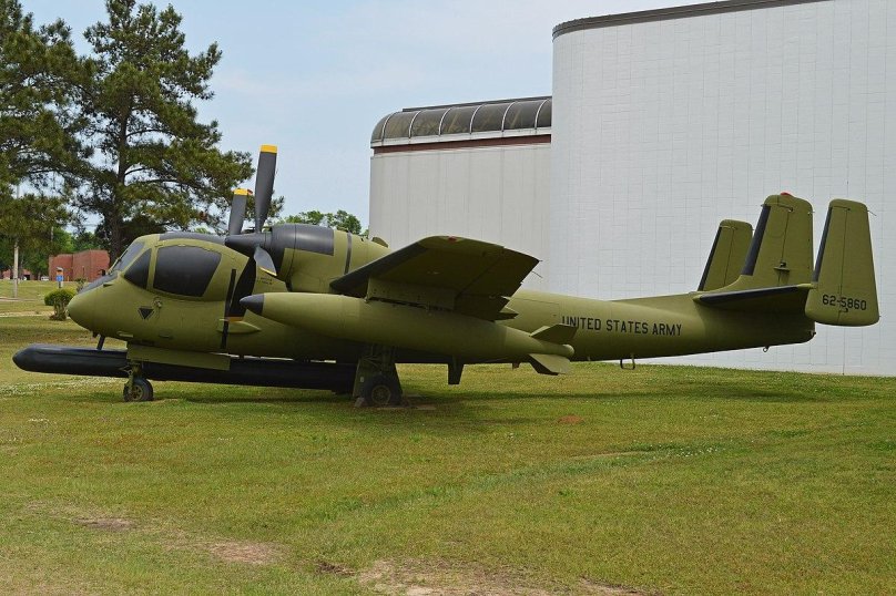 Grumman ov-1b Mohawk