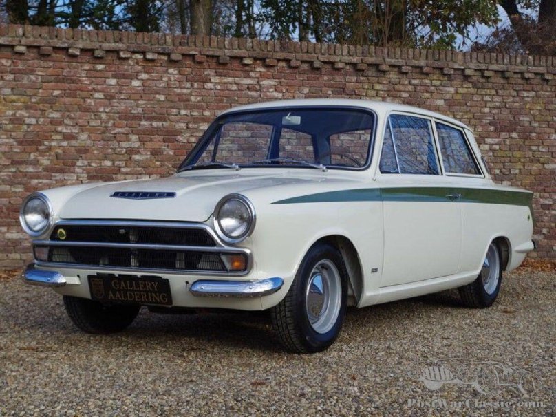 Lotus Cortina 1966