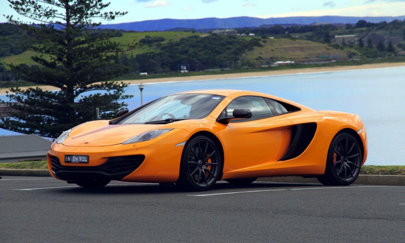 MCLAREN mp4-12c