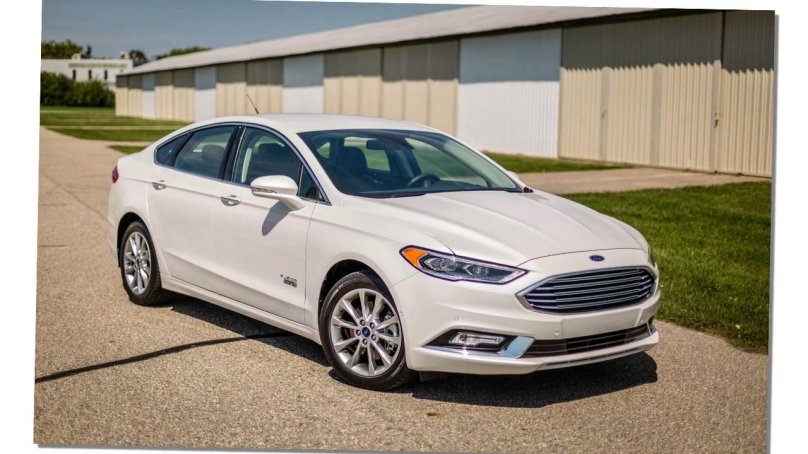 Ford Fusion Hybrid 2017