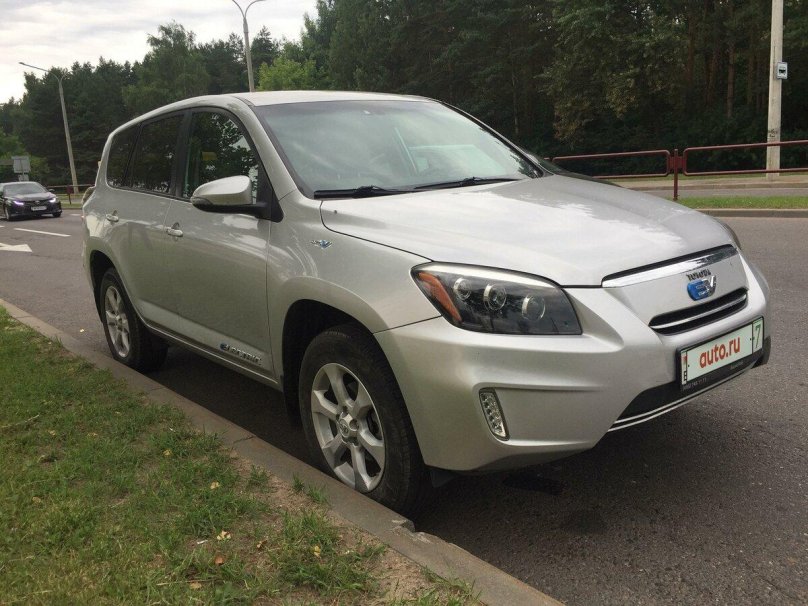 Toyota RAV 4 ev 2g