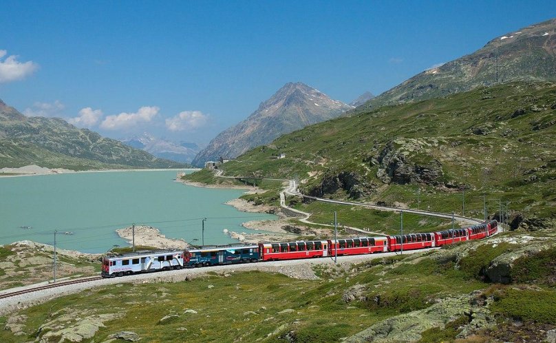 Поезд Италия Швейцария Bernina Express