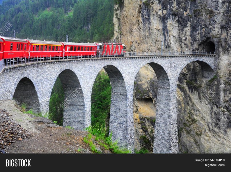 Виадук Ландвассер Швейцария