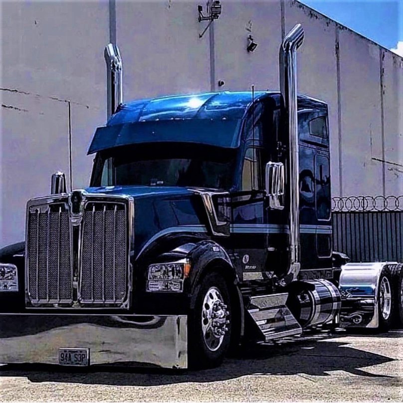 Петербилт 379