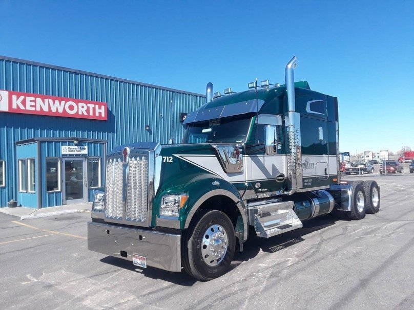 Kenworth w990 2021