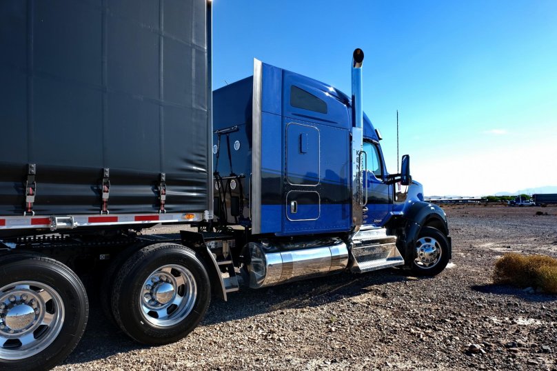 Kenworth 990
