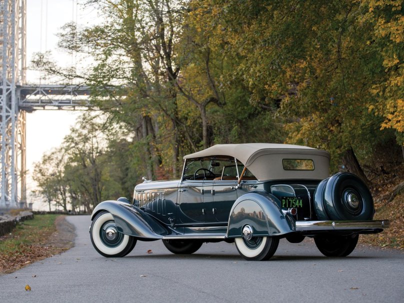 Chrysler Imperial Custom Dual Windshield Phaeton '1933