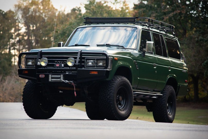 Toyota Land Cruiser fj62
