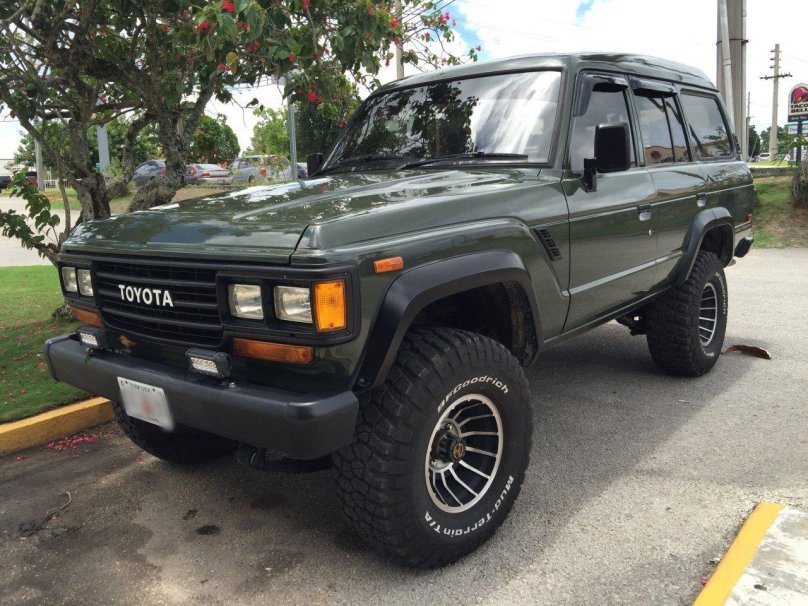 Land Cruiser 60 Series