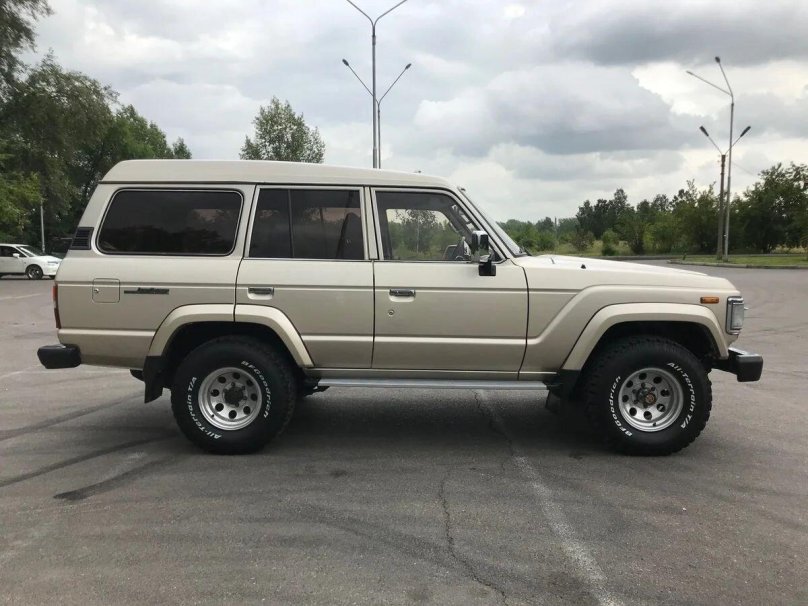 Toyota Land Cruiser 1989