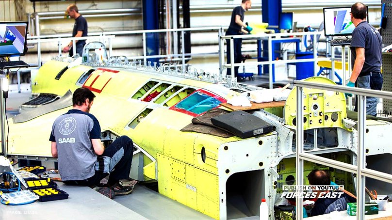 Завод Сааб в Швеции