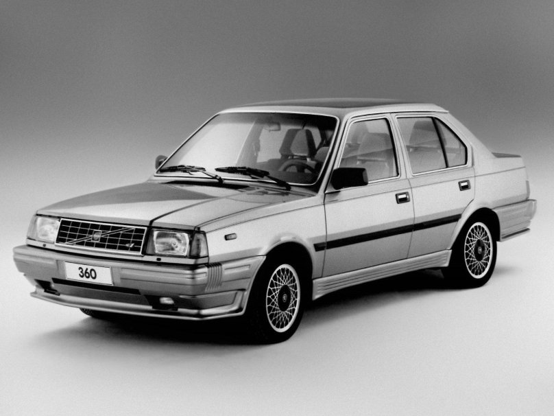 Volvo 360 седан