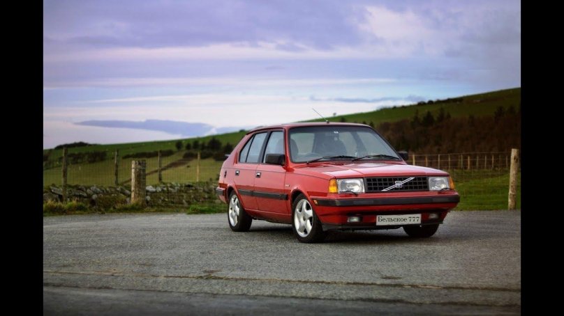 Вольво 340 хэтчбек