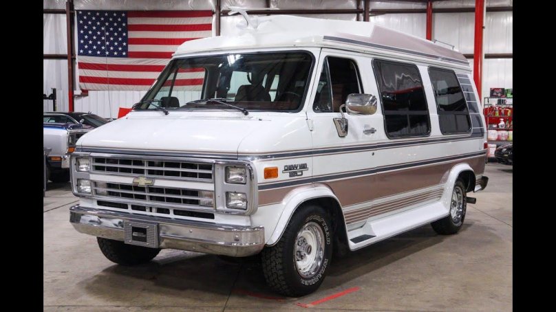 Chevrolet van g20