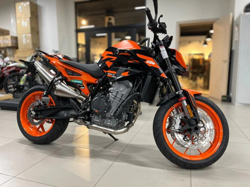 KTM 890 Duke 2022