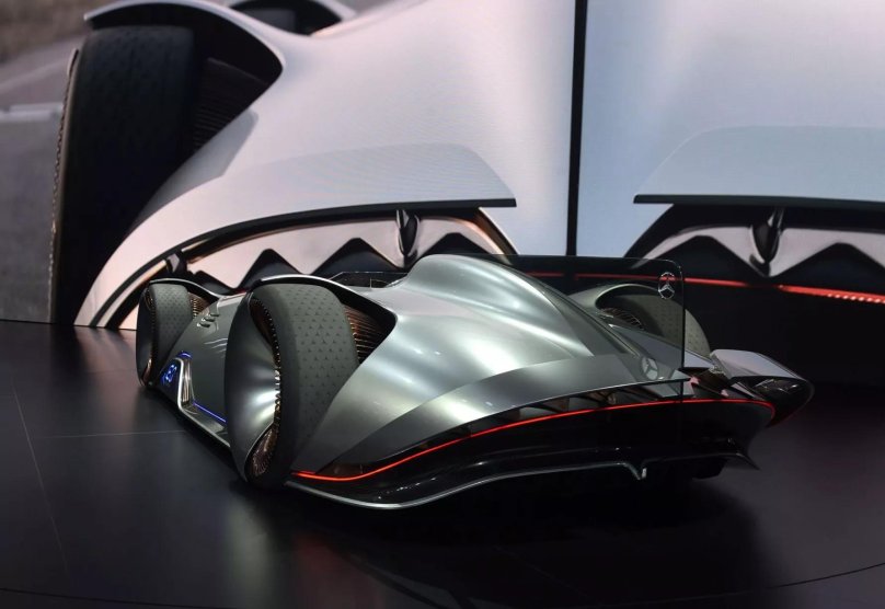 Mercedes-EQ Silver arrow 02