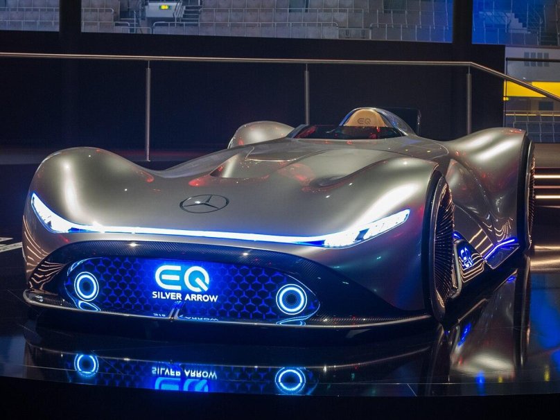Mercedes-Benz Vision EQ Silver