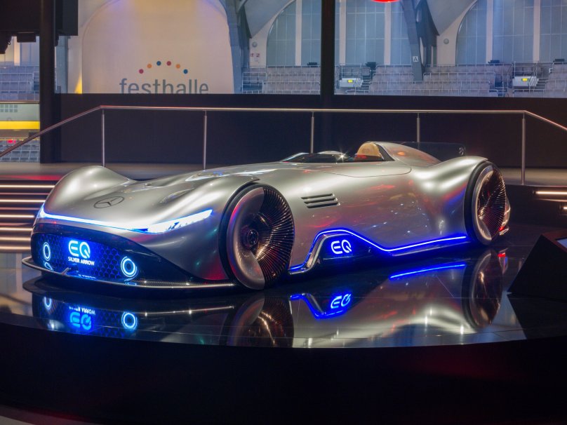 Mercedes Benz Vision EQ