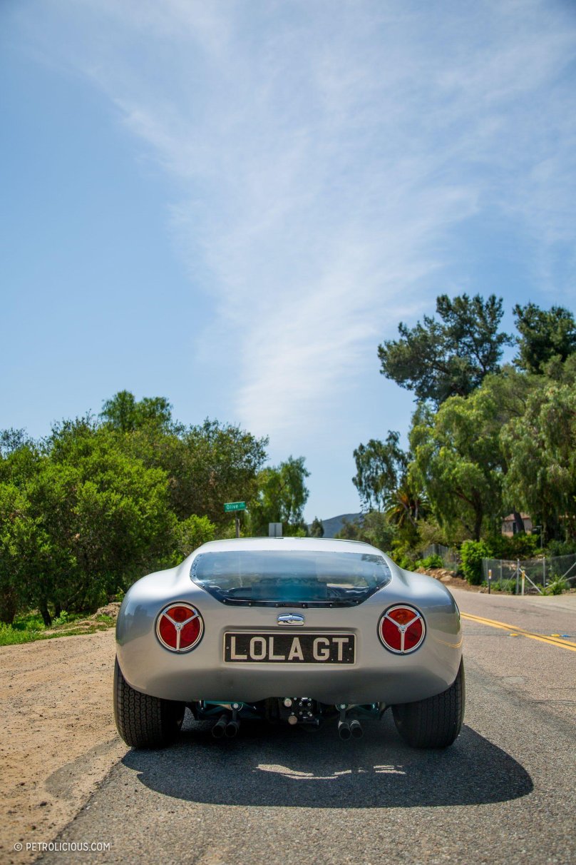 Lola MK 6 И Форд gt40