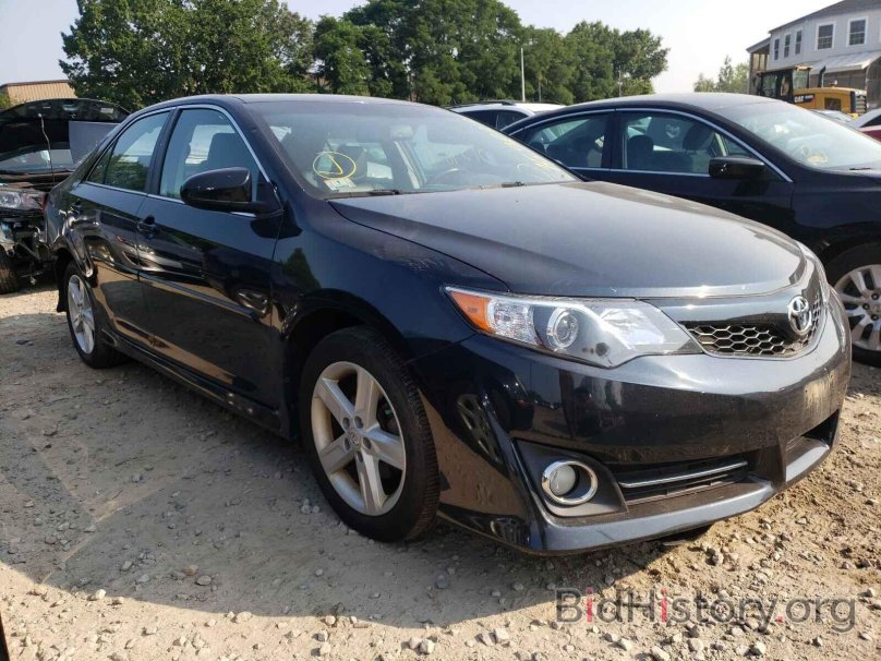 Toyota Camry l