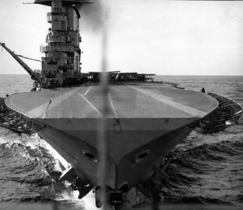 USS Saratoga на дне