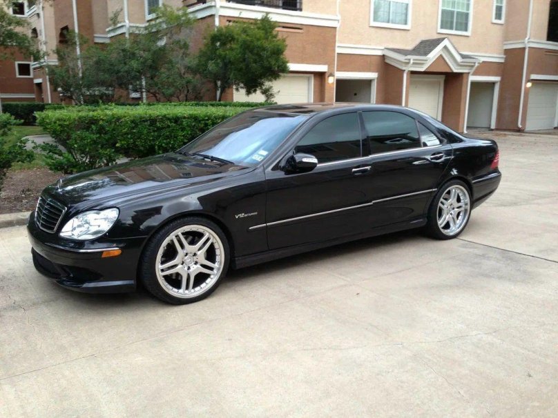 Mercedes Benz w220 AMG