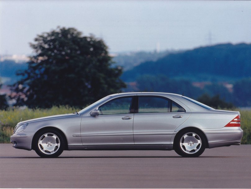 Mercedes Benz s class w220