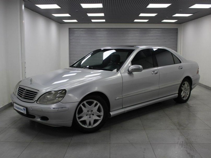 Мерседес с 500 220